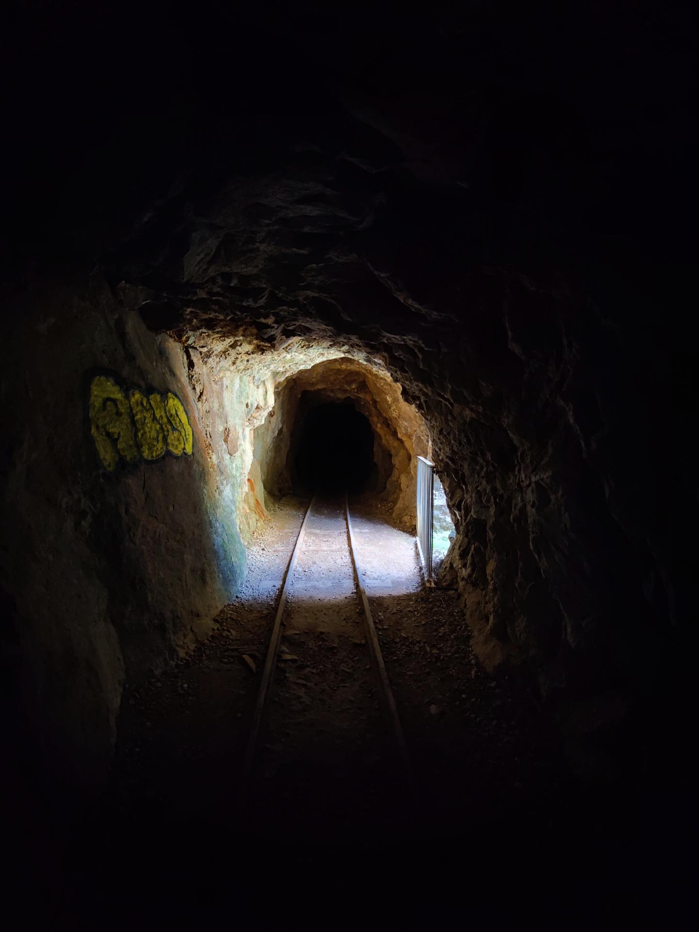 Tunnel